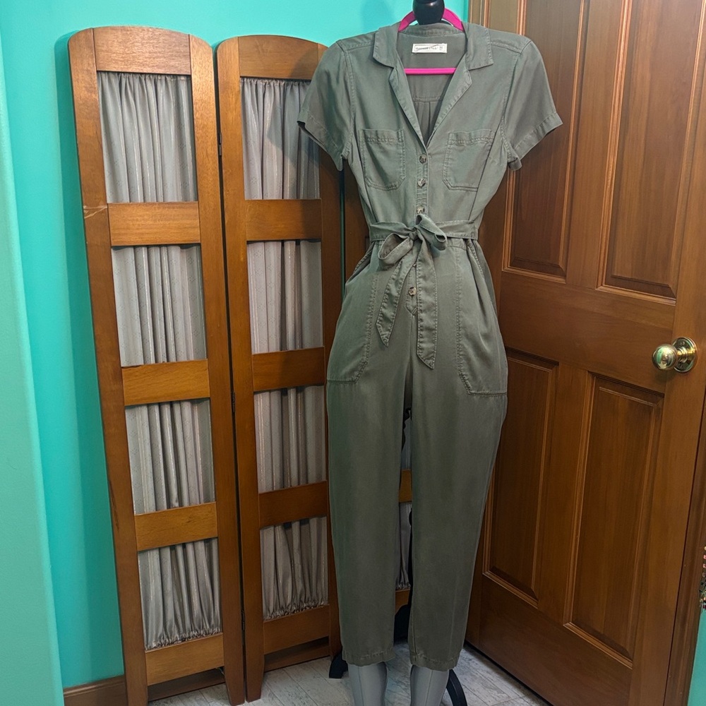 Abercrombie & Fitch Olive Utility Short-Sleeve Jumpsuit